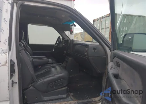 2000 Chevrolet Silverado 1500 Lt из США, поврежденный, VIN 2GCEK19T4Y1119429